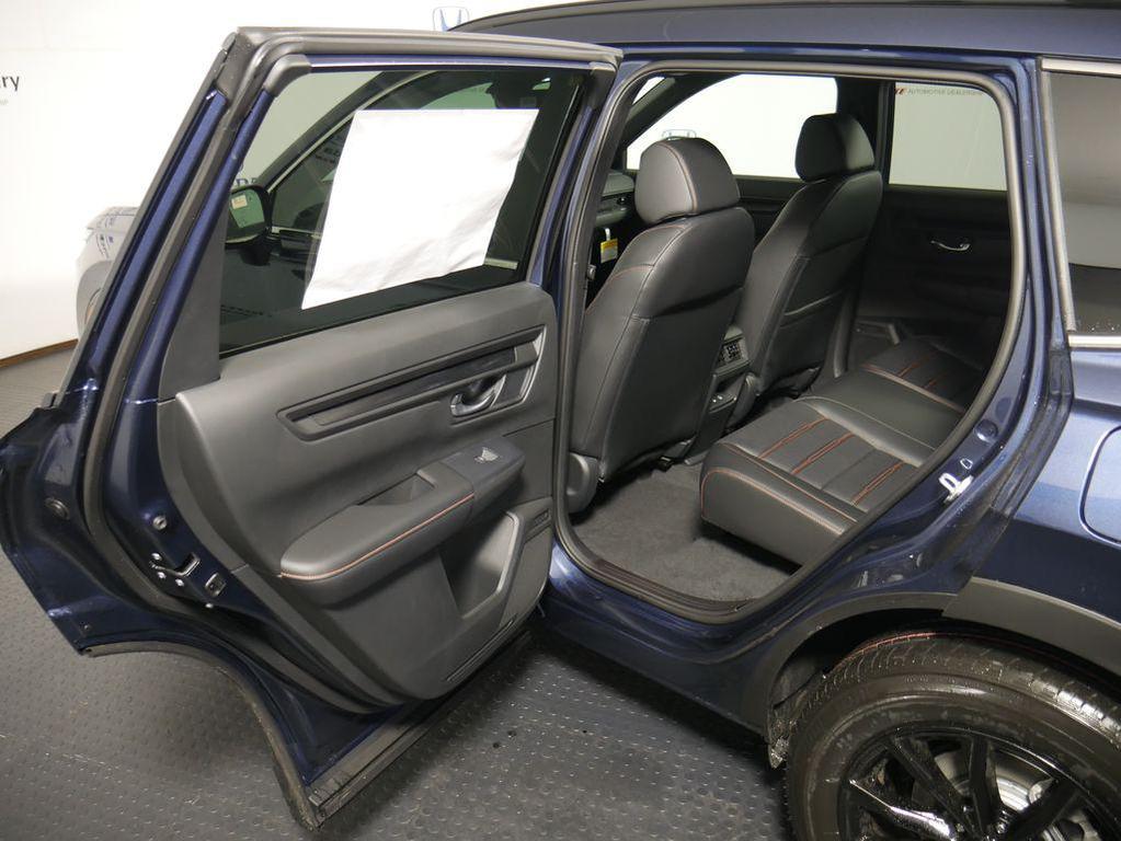 new 2026 Honda CR-V Hybrid car, priced at $41,675