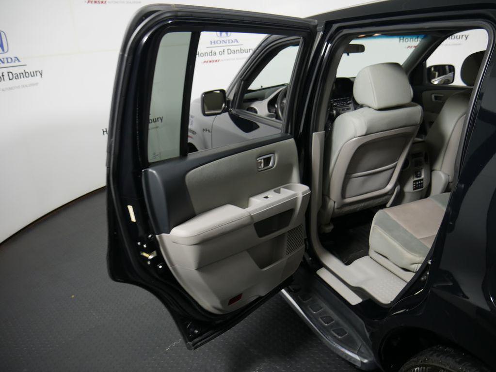 used 2015 Honda Pilot car, priced at $11,444