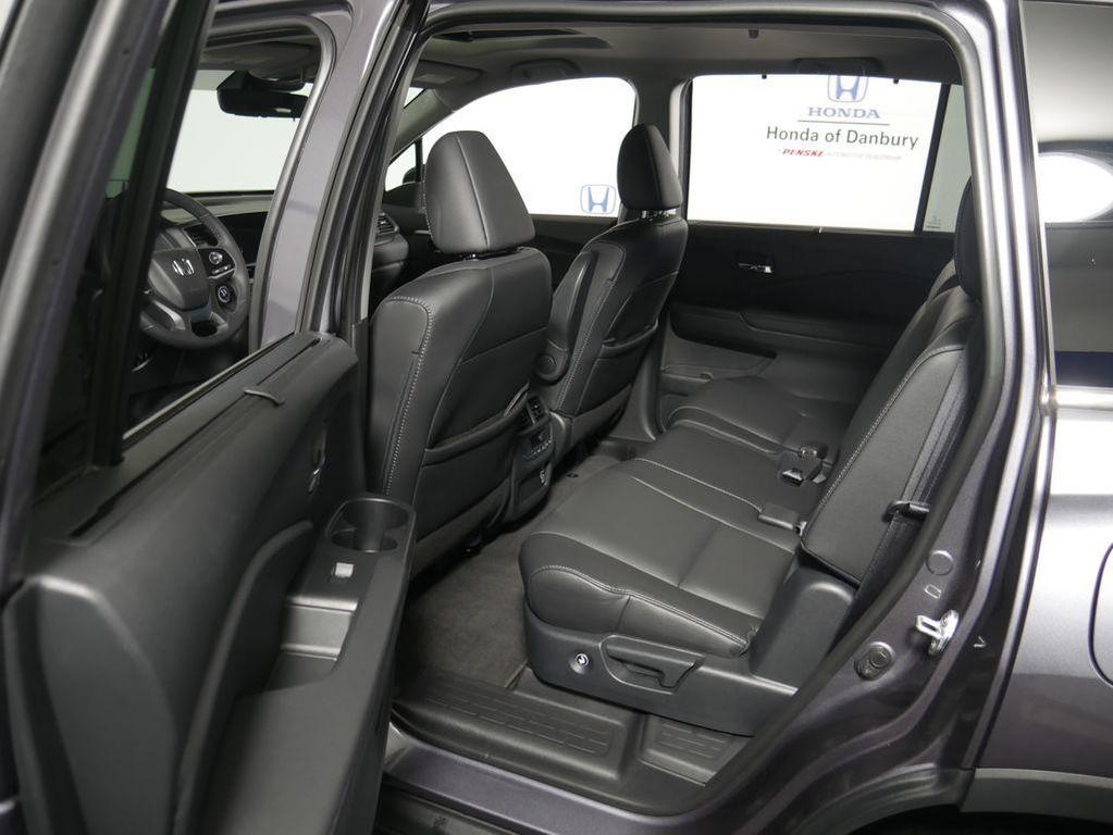 used 2022 Honda Pilot car, priced at $32,495
