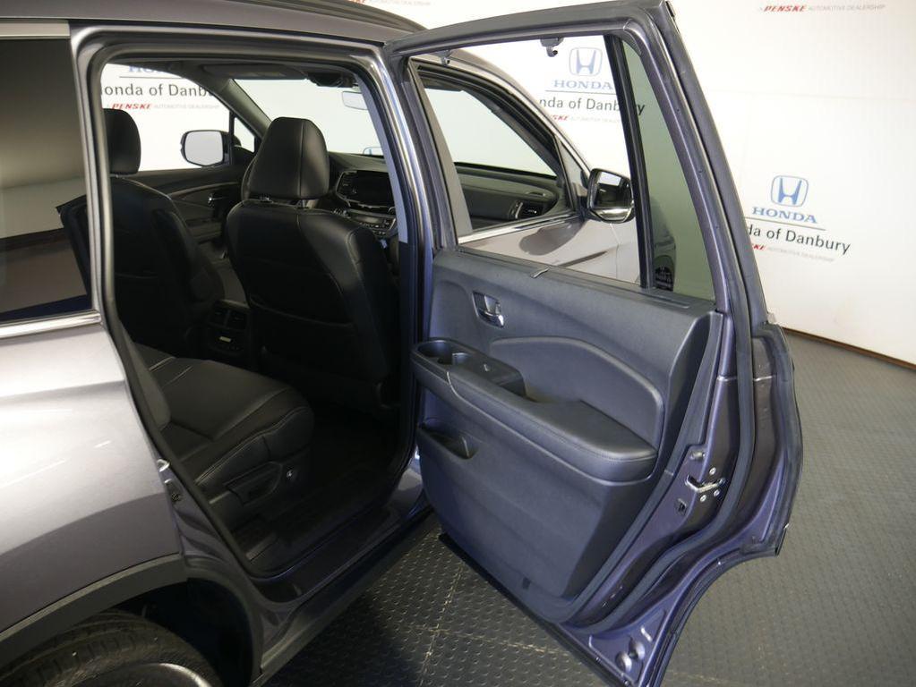 used 2022 Honda Pilot car, priced at $32,495