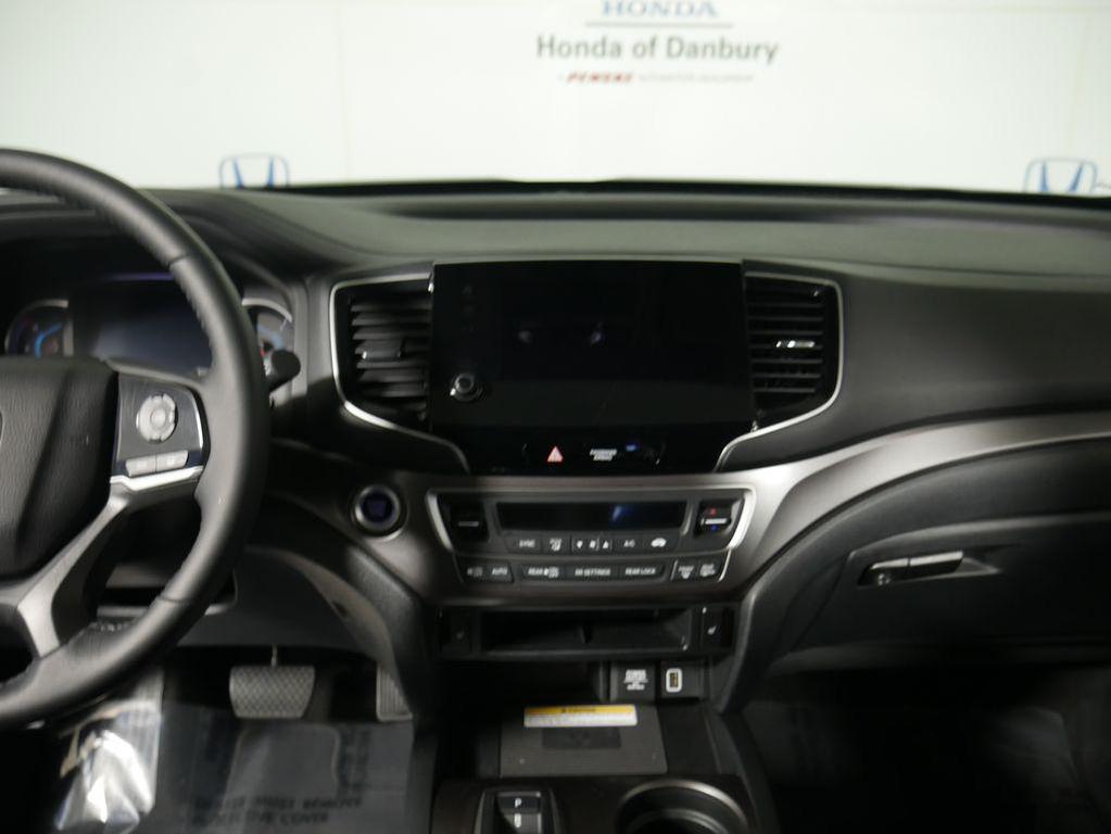 used 2022 Honda Pilot car, priced at $32,495