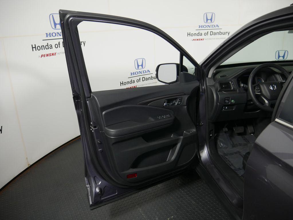 used 2022 Honda Pilot car, priced at $32,495