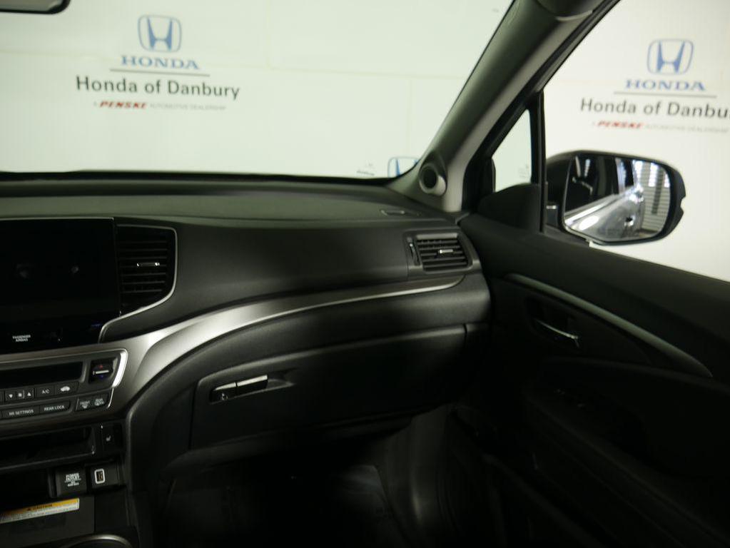 used 2022 Honda Pilot car, priced at $32,495