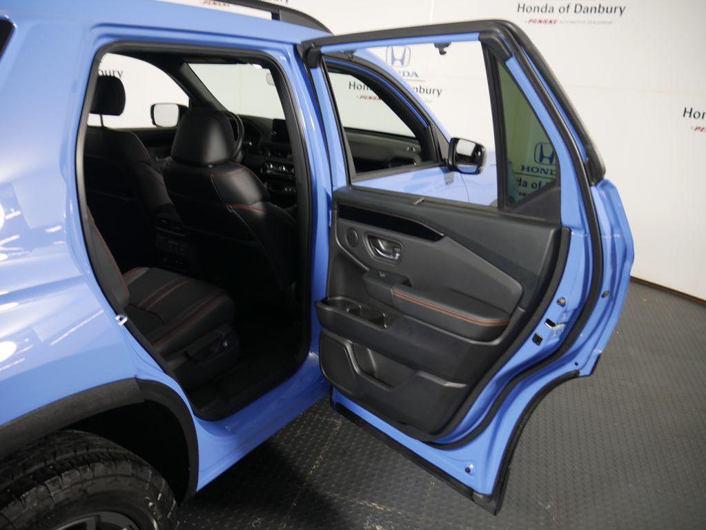 used 2024 Honda Pilot car, priced at $40,495