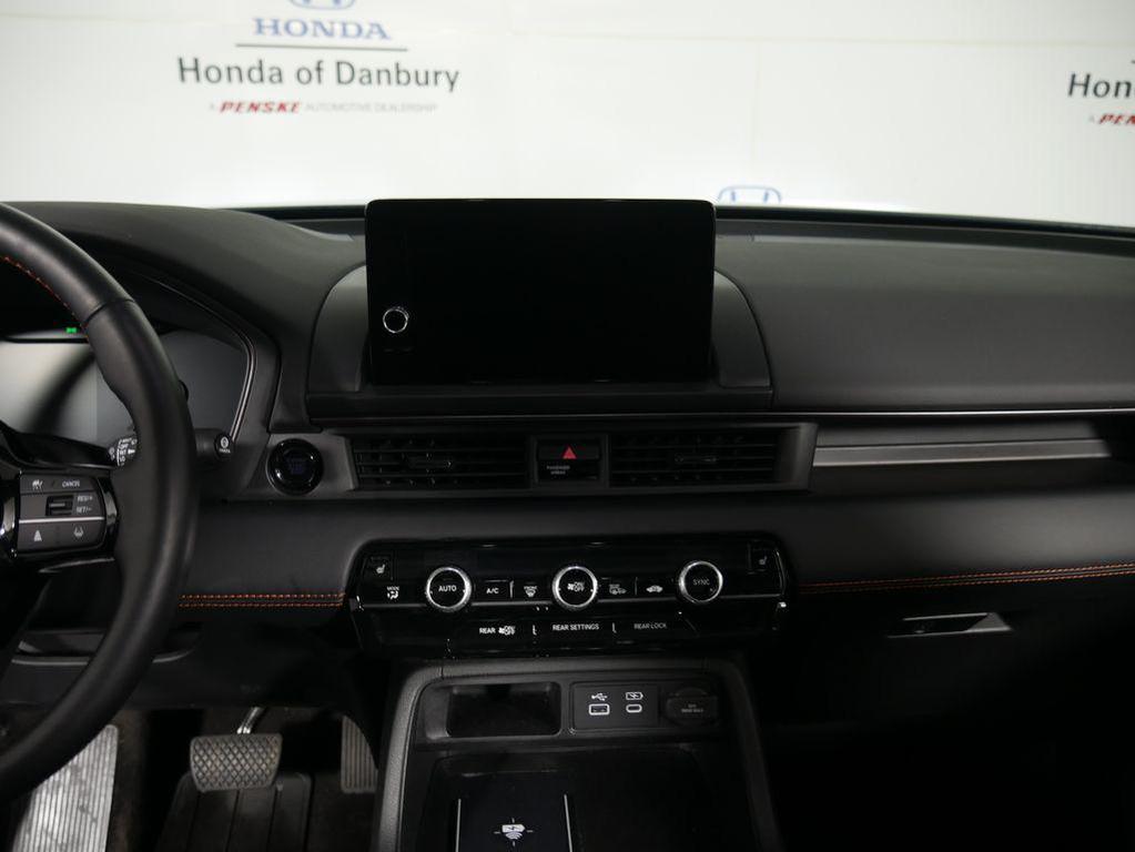 used 2024 Honda Pilot car, priced at $40,495