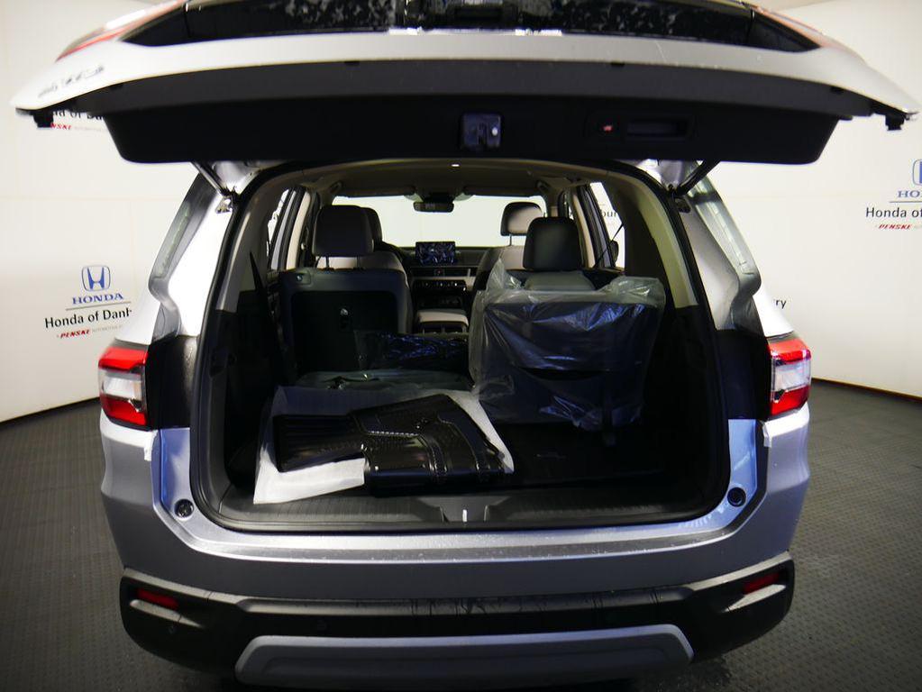 new 2025 Honda Pilot car, priced at $47,095