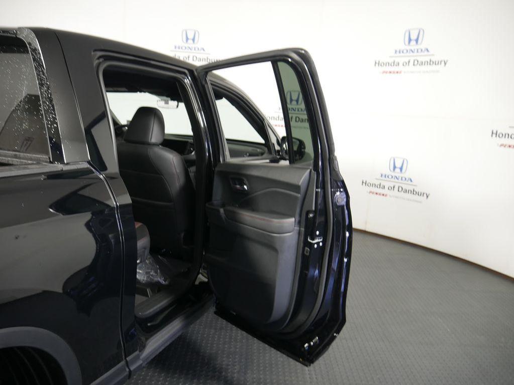 new 2025 Honda Ridgeline car, priced at $48,200