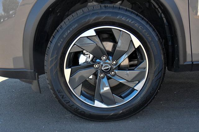 used 2024 Nissan Rogue car, priced at $19,923