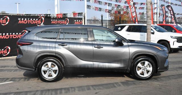 used 2024 Toyota Highlander car, priced at $34,359