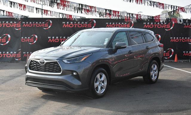 used 2024 Toyota Highlander car, priced at $34,359