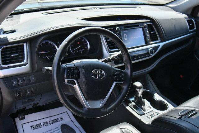 used 2019 Toyota Highlander car, priced at $29,879