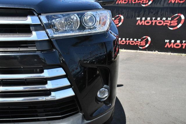 used 2019 Toyota Highlander car, priced at $29,879