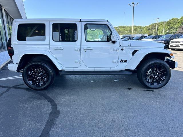 used 2022 Jeep Wrangler Unlimited car, priced at $38,124