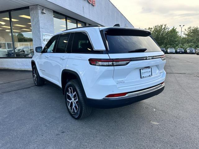 new 2025 Jeep Grand Cherokee car, priced at $49,415