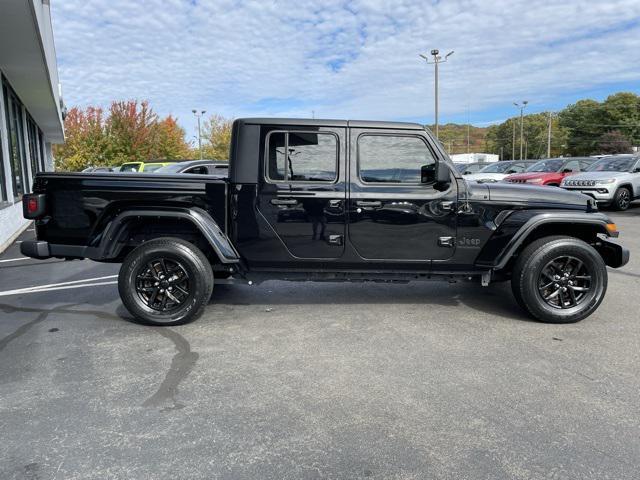 used 2022 Jeep Gladiator car, priced at $31,974