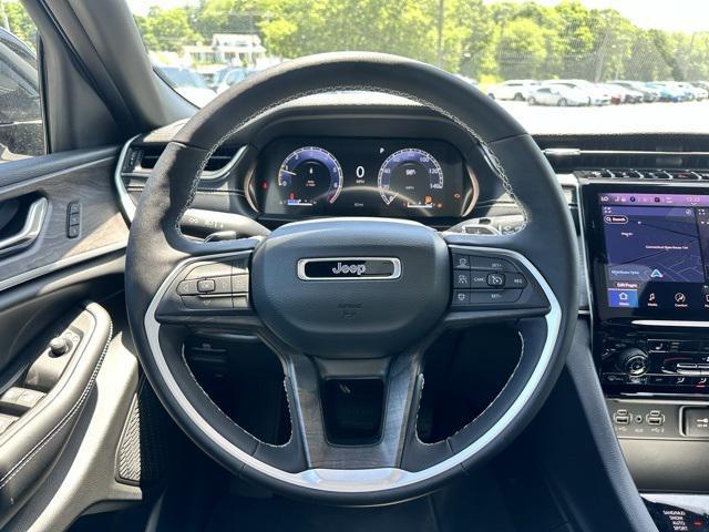 new 2025 Jeep Grand Cherokee L car