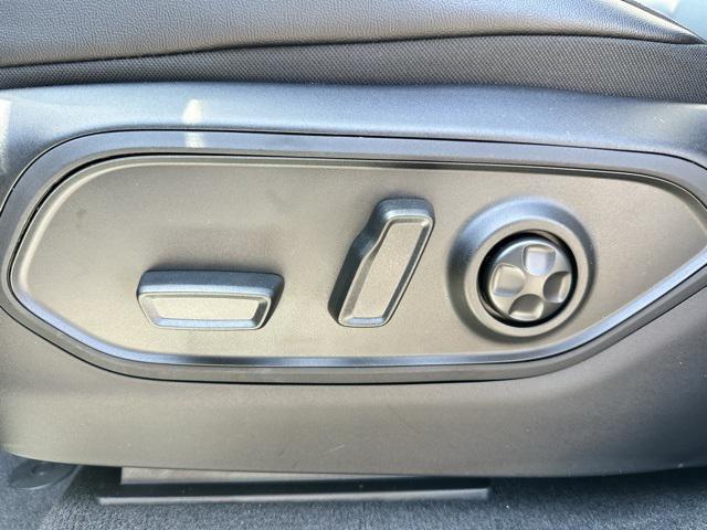 new 2025 Jeep Grand Cherokee L car