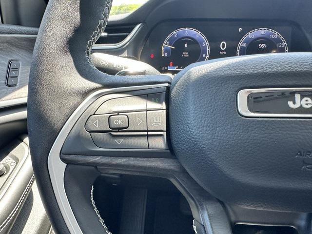 new 2025 Jeep Grand Cherokee L car