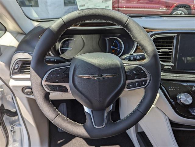 new 2023 Chrysler Pacifica Hybrid car, priced at $59,985