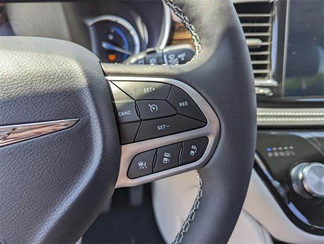 new 2023 Chrysler Pacifica Hybrid car, priced at $59,985