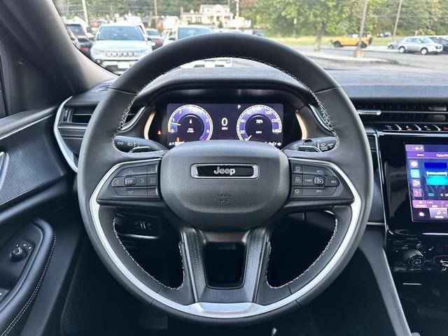 new 2025 Jeep Grand Cherokee car, priced at $44,170