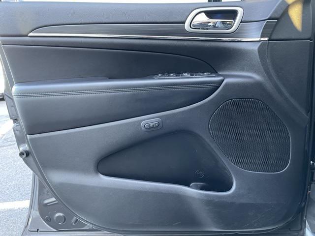 used 2020 Jeep Grand Cherokee car, priced at $23,374