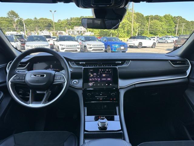 new 2025 Jeep Grand Cherokee car, priced at $46,730