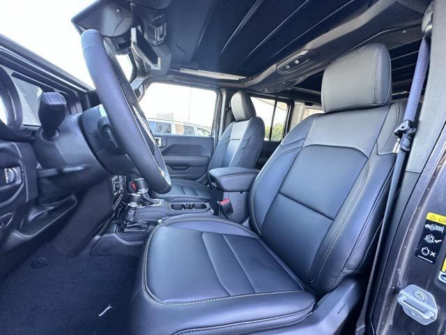 new 2025 Jeep Wrangler car, priced at $59,120