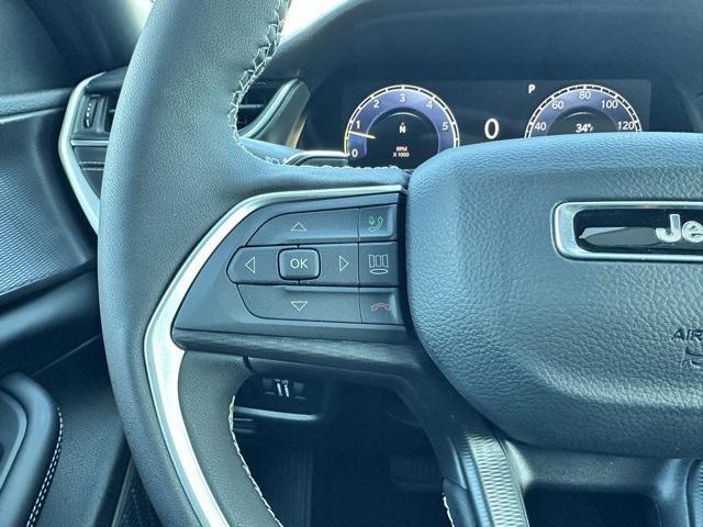 new 2025 Jeep Grand Cherokee L car