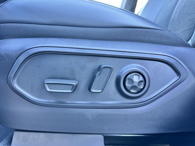 new 2025 Jeep Grand Cherokee L car