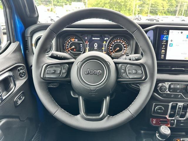 new 2025 Jeep Wrangler car, priced at $53,075