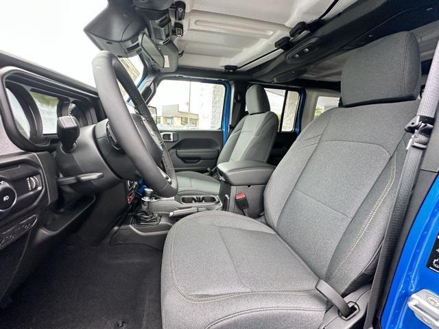 new 2025 Jeep Wrangler car, priced at $53,075