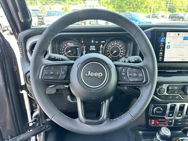 new 2025 Jeep Wrangler car, priced at $48,475