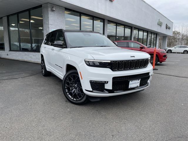 new 2025 Jeep Grand Cherokee L car, priced at $67,980