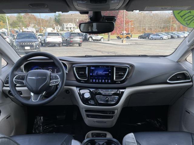 used 2017 Chrysler Pacifica car, priced at $14,774