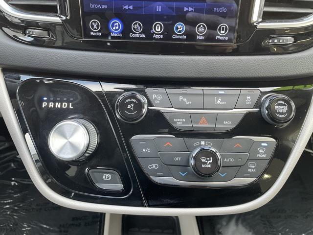 used 2017 Chrysler Pacifica car, priced at $14,774