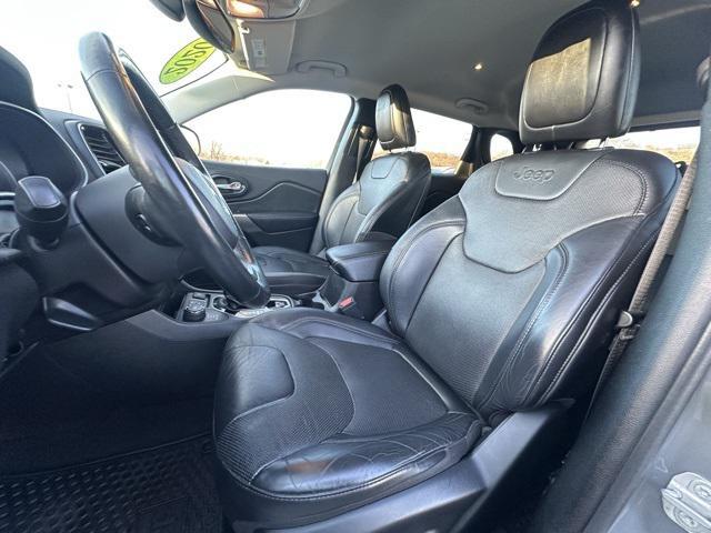 used 2020 Jeep Cherokee car, priced at $18,996
