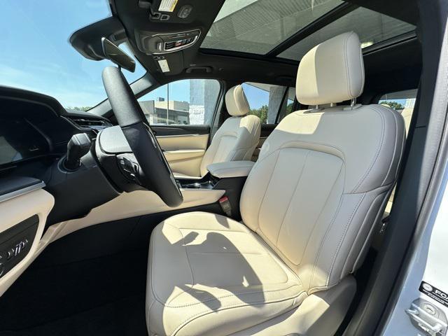 new 2025 Jeep Grand Cherokee car