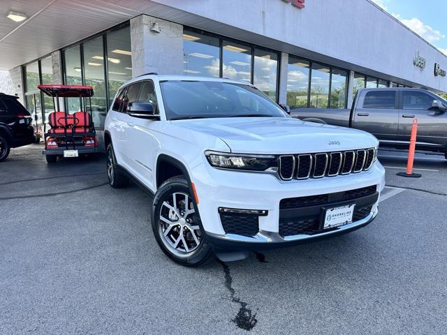 new 2025 Jeep Grand Cherokee L car, priced at $48,900