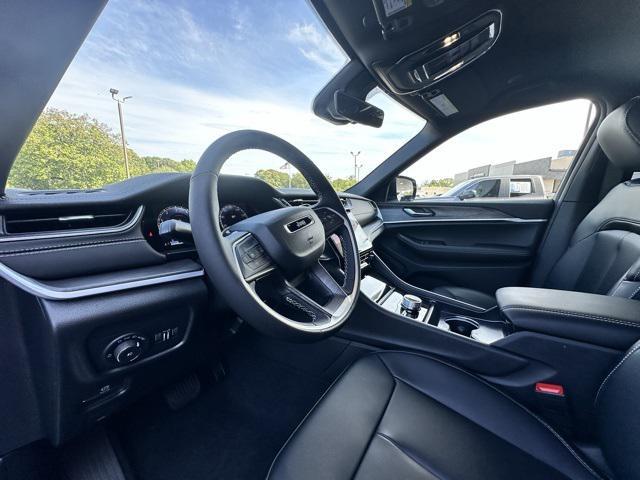 new 2025 Jeep Grand Cherokee L car, priced at $48,900