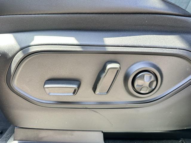 new 2025 Jeep Grand Cherokee car, priced at $46,730