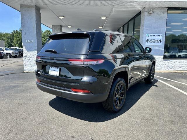new 2025 Jeep Grand Cherokee car, priced at $46,730
