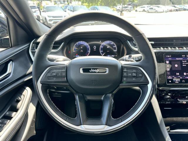 new 2025 Jeep Grand Cherokee car, priced at $46,730