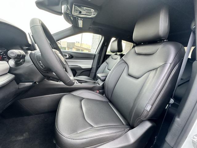new 2025 Jeep Compass car, priced at $37,515