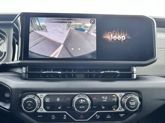 new 2025 Jeep Wrangler car