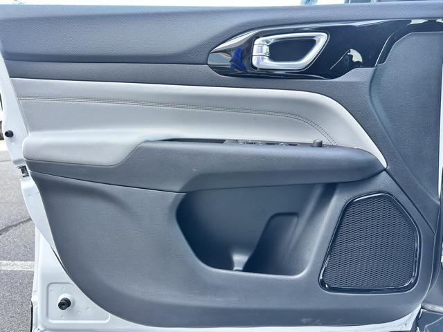 new 2025 Jeep Compass car