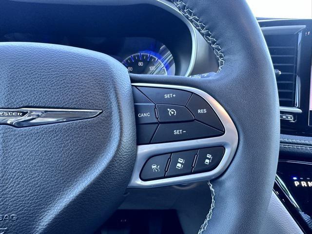 used 2022 Chrysler Pacifica car, priced at $30,924