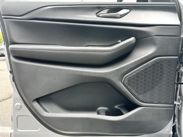 new 2025 Jeep Grand Cherokee car