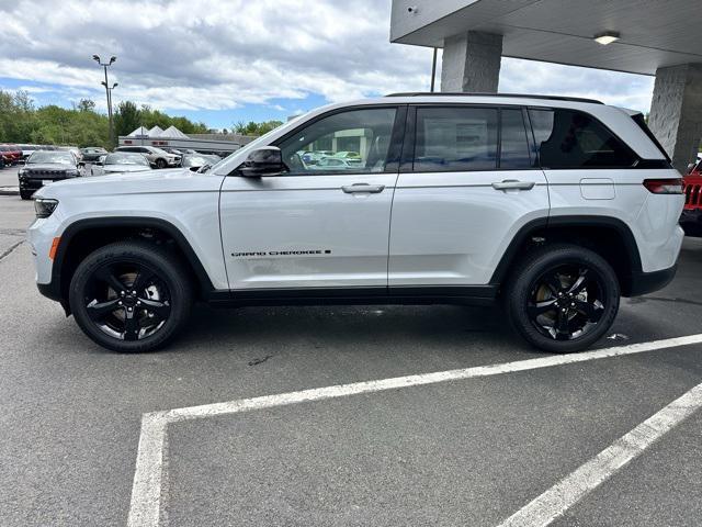 new 2025 Jeep Grand Cherokee car