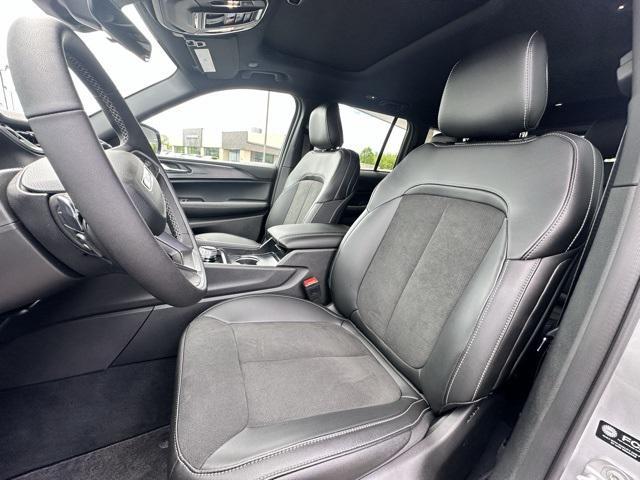 new 2025 Jeep Grand Cherokee car